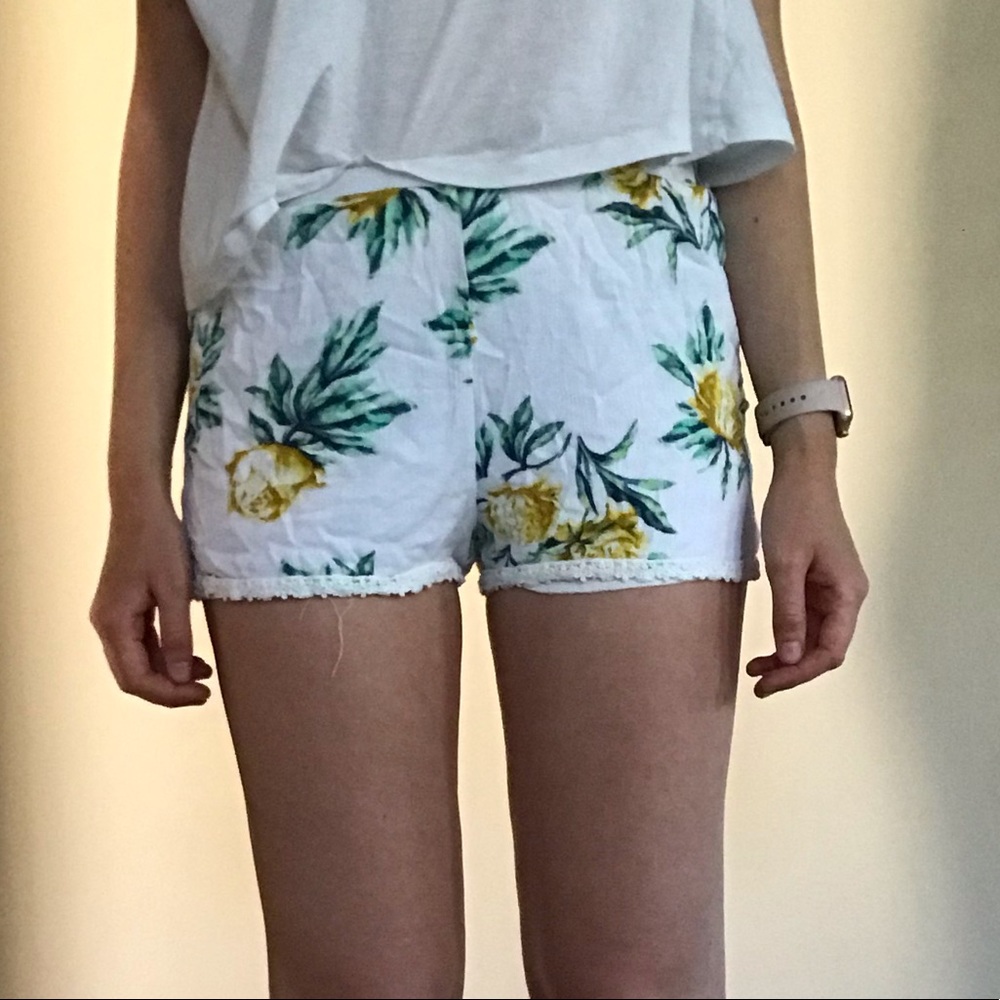 Lemon print shorts